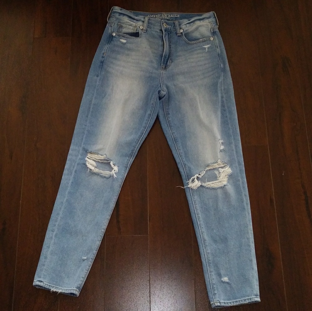 American Eagle Mom jean size 4 regular